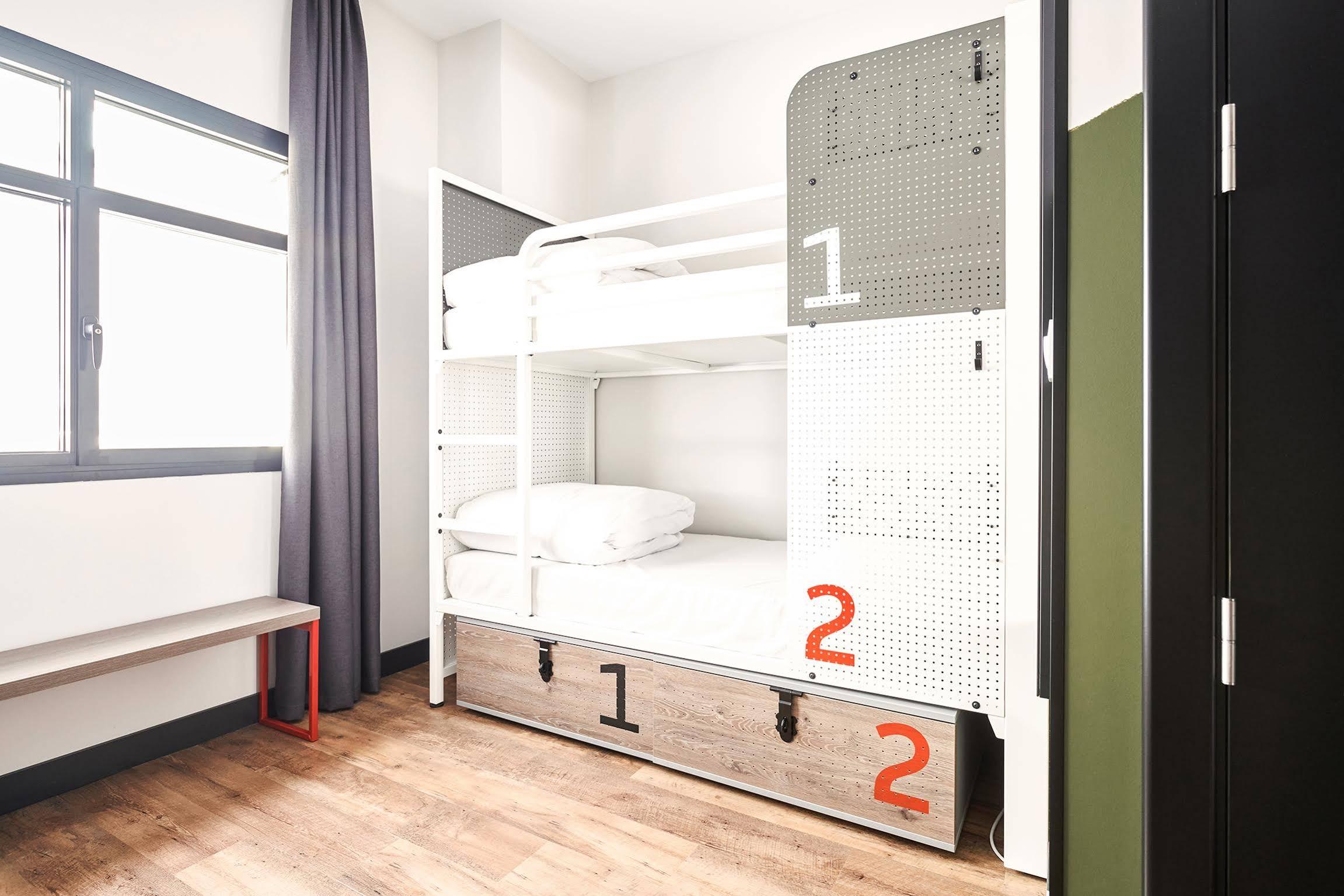 Generator Madrid Hostel Ngoại thất bức ảnh