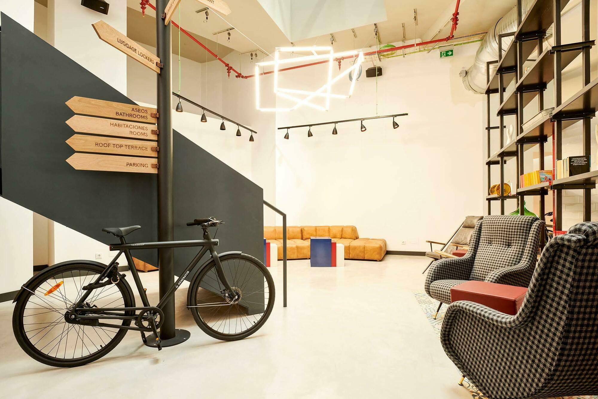 Generator Madrid Hostel Ngoại thất bức ảnh